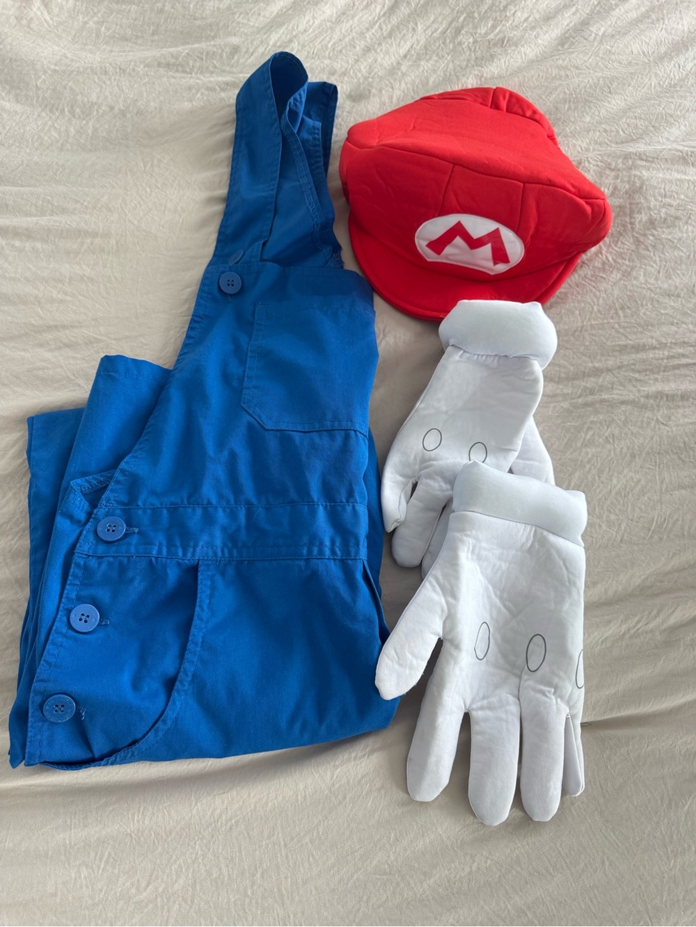 Men’s Mario Costume, Overalls Hat and Gloves